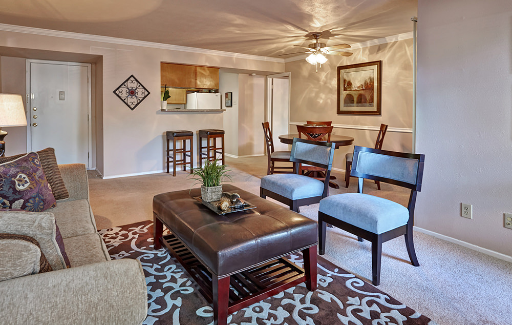 Preston Pointe Apartment